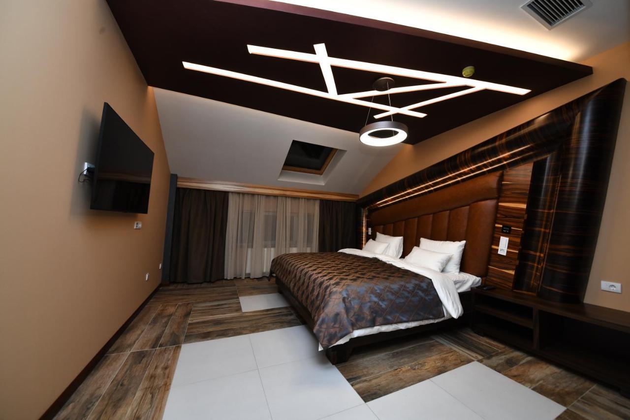Hotel Havana Loznica Buitenkant foto
