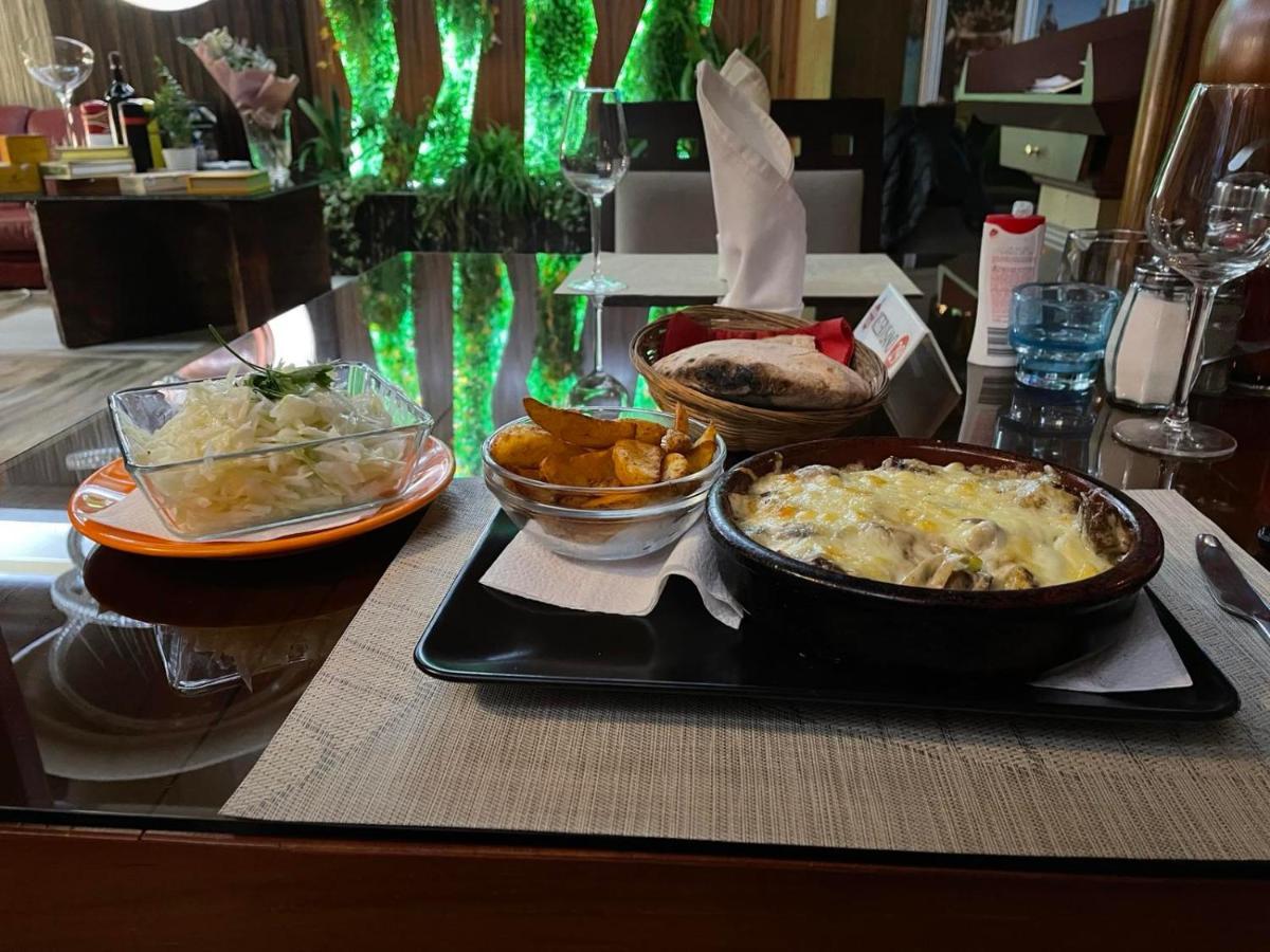 Hotel Havana Loznica Buitenkant foto