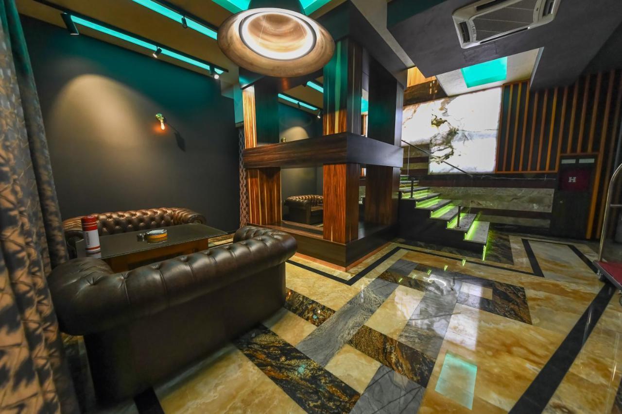 Hotel Havana Loznica Buitenkant foto