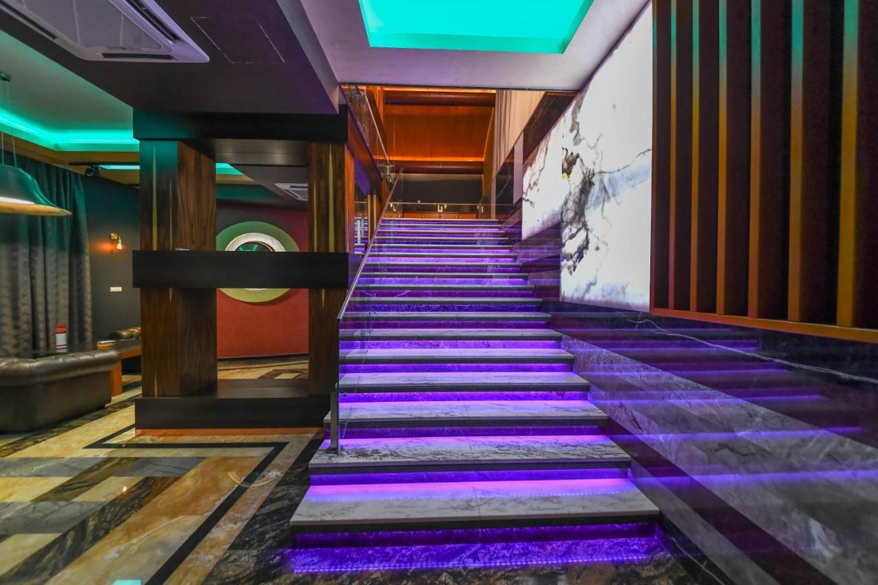 Hotel Havana Loznica Buitenkant foto