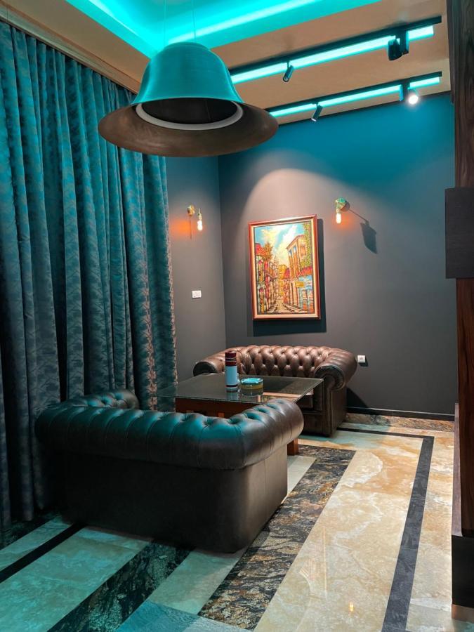 Hotel Havana Loznica Buitenkant foto