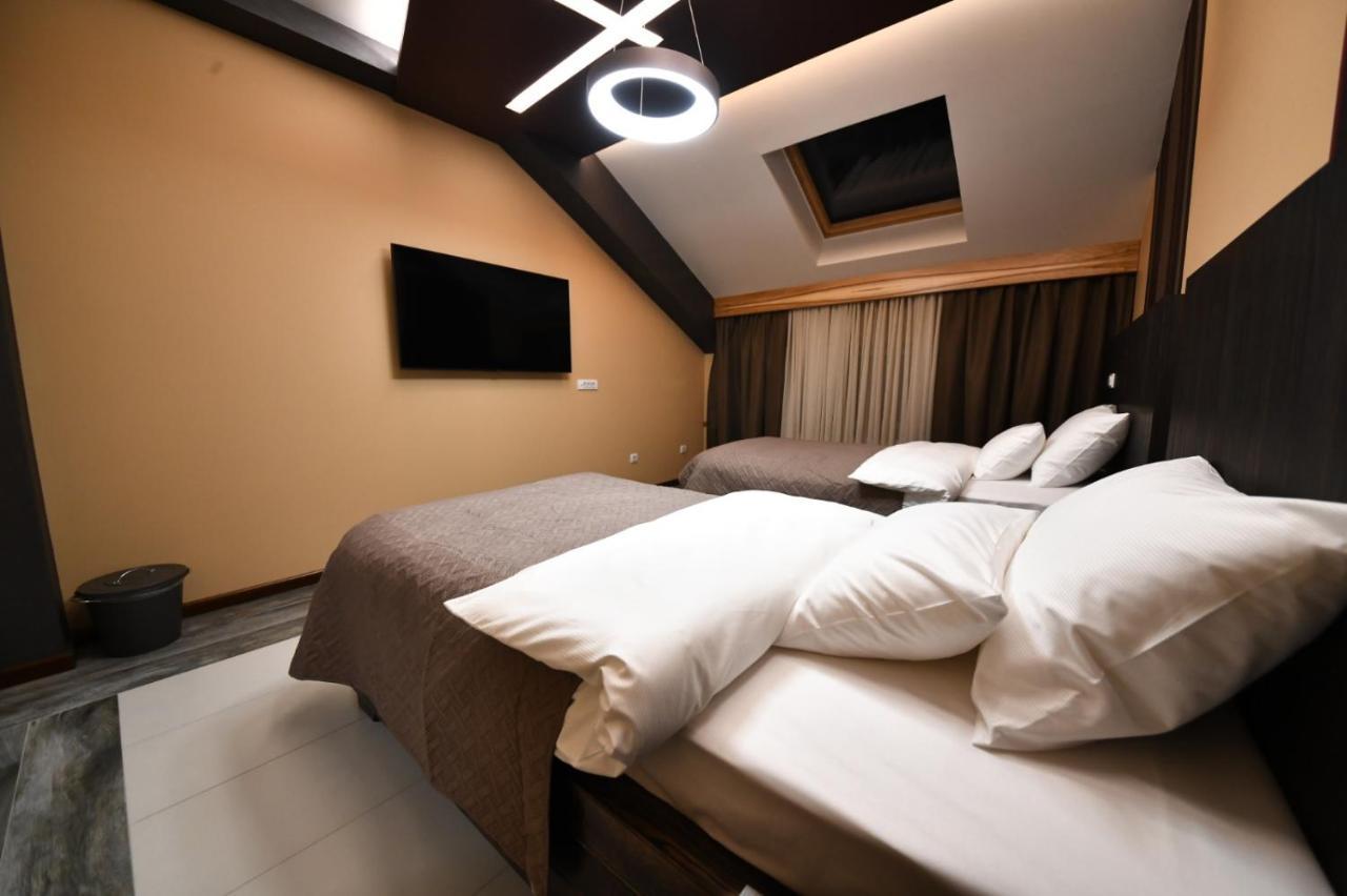 Hotel Havana Loznica Buitenkant foto