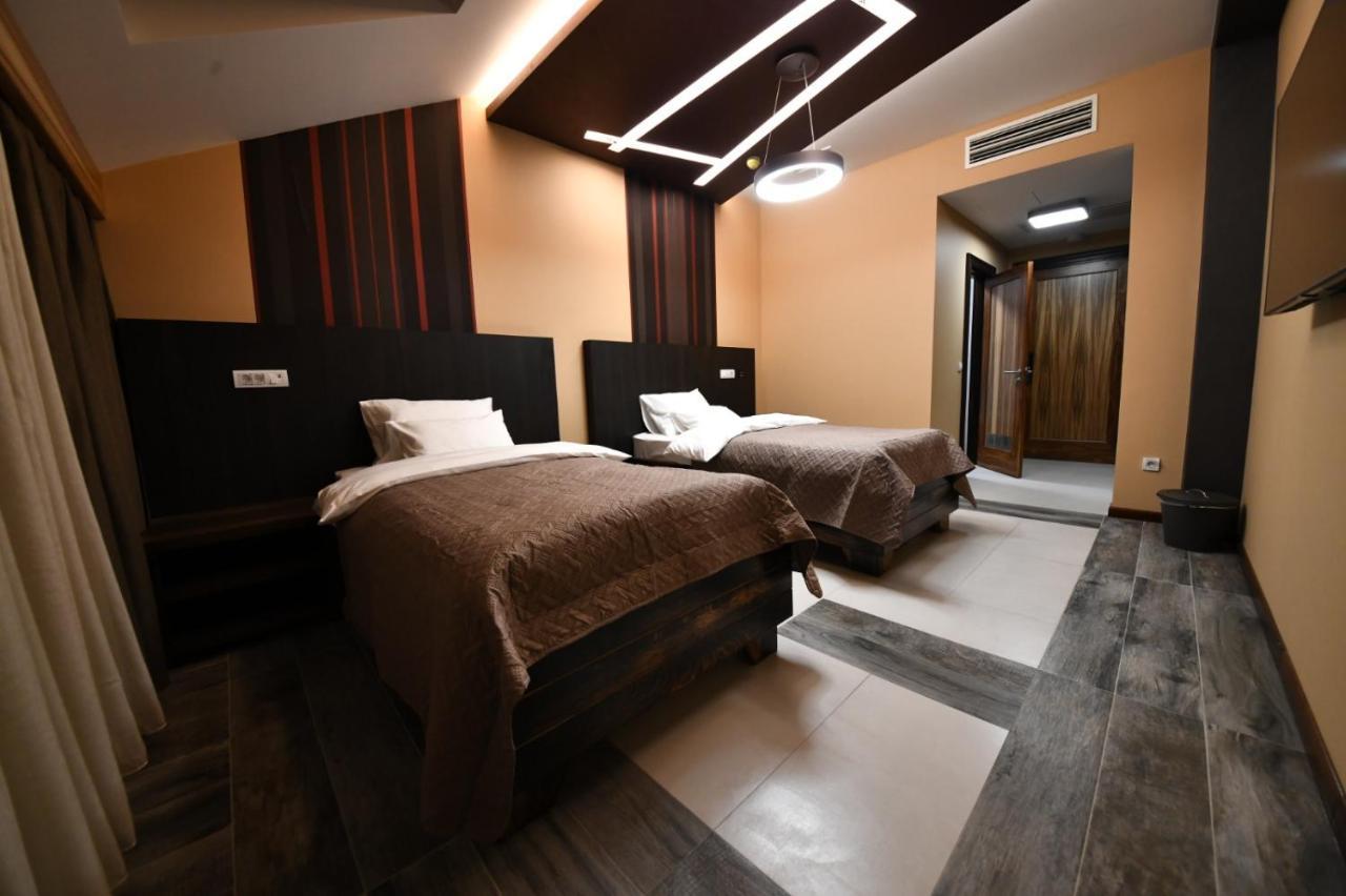 Hotel Havana Loznica Buitenkant foto