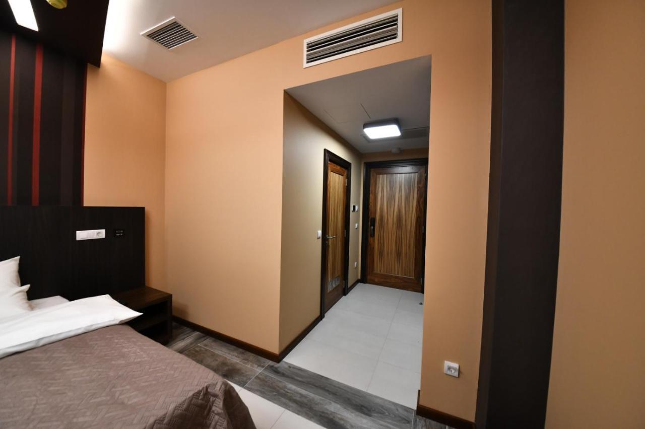 Hotel Havana Loznica Buitenkant foto