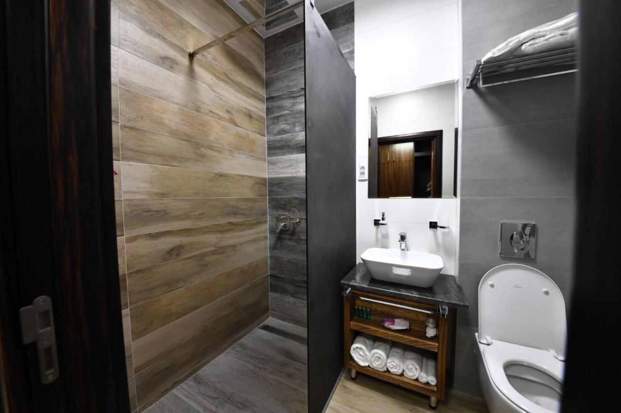Hotel Havana Loznica Buitenkant foto
